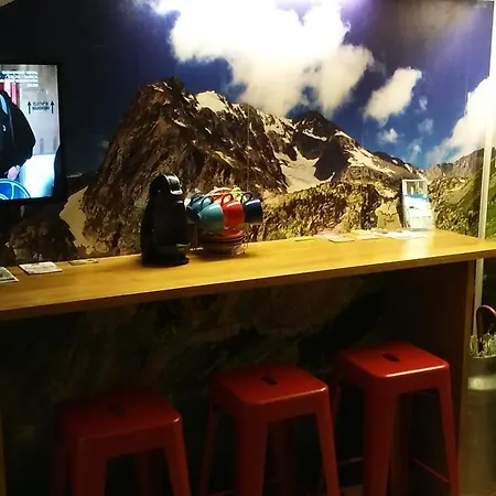 Avenida * Arenas de San Pedro