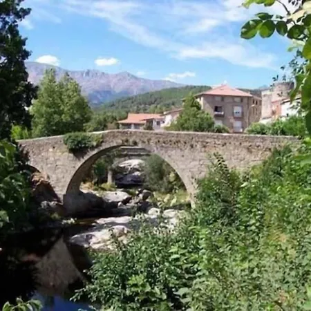Avenida Arenas de San Pedro